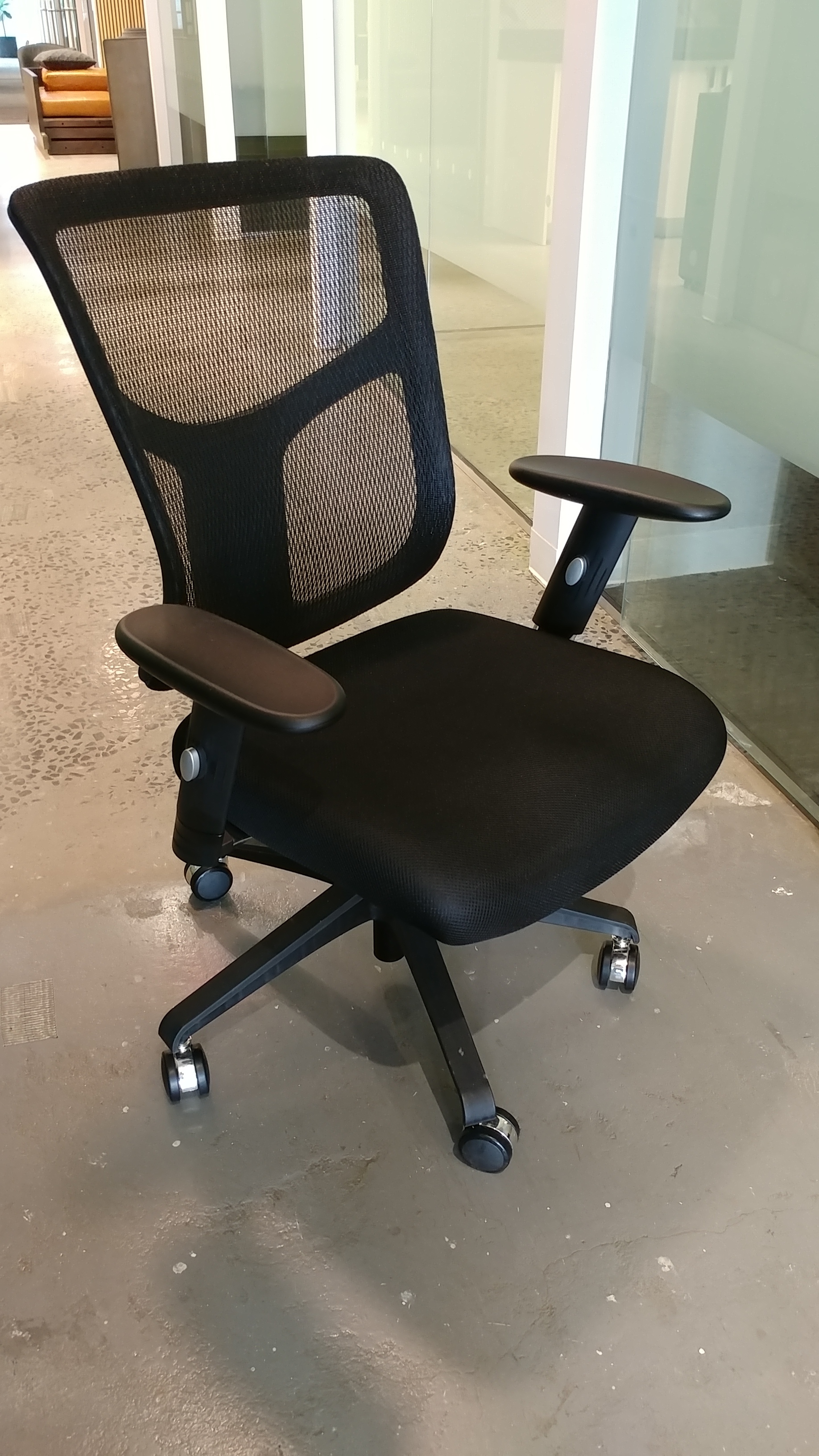 Used Desk Mesh Chairs 081120 Cub1 1 